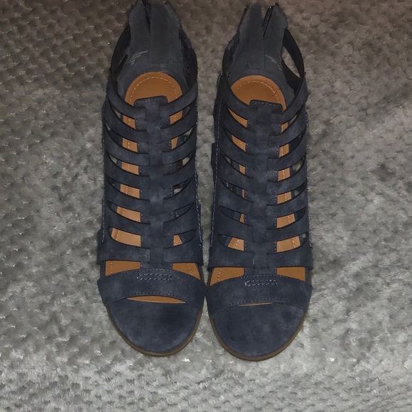 Women’s stacked heel peep toe - Picture 2 of 4